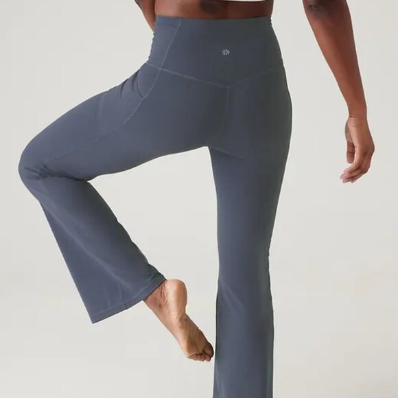 ATHLETA Salutation Stash Flare Pant in Granite Blue X-small - Picture 4 of 5